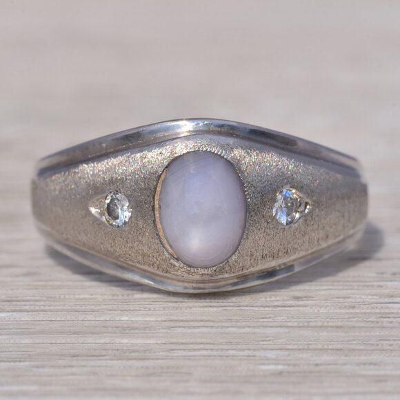 Star Sapphire and Natural Diamond Men’s Ring in White Gold